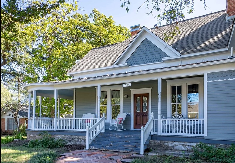 Texas bed and breakfast inn for sale - The Gallery House Boutique Hotel