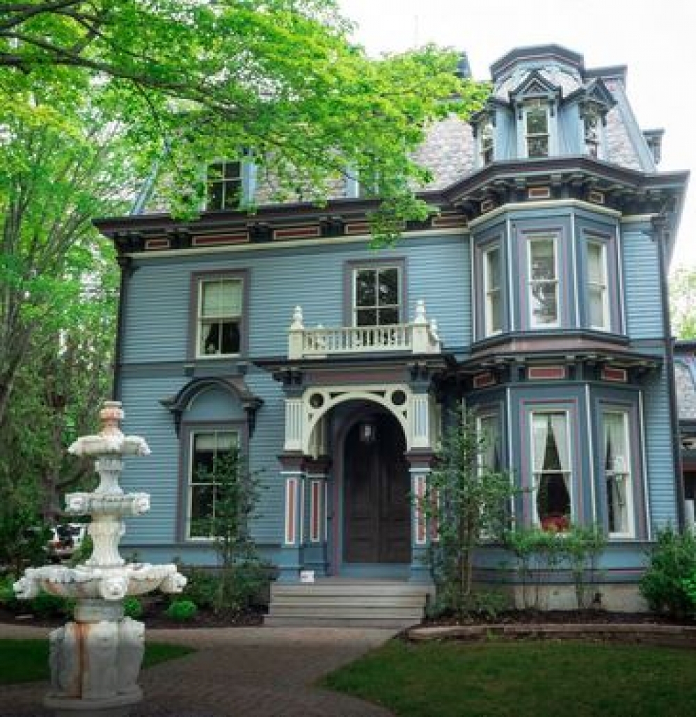 Connecticut bed and breakfast inn for sale - The Bevin House