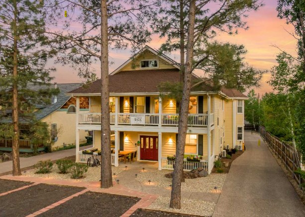 Arizona bed and breakfast inn for sale - Stunning Fully Remodeled Bed & Breakfast in the Heart of Flagstaff