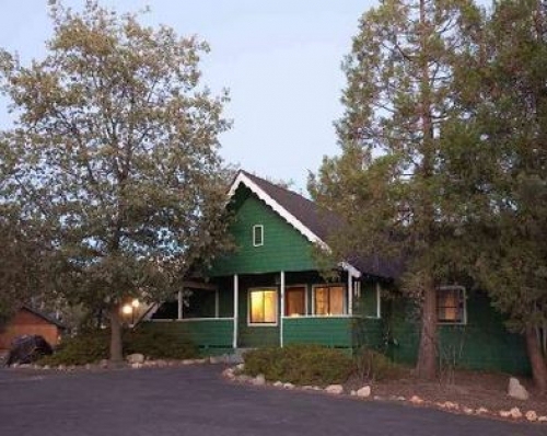 The Lodge at Pine Cove Bed and Breakfast