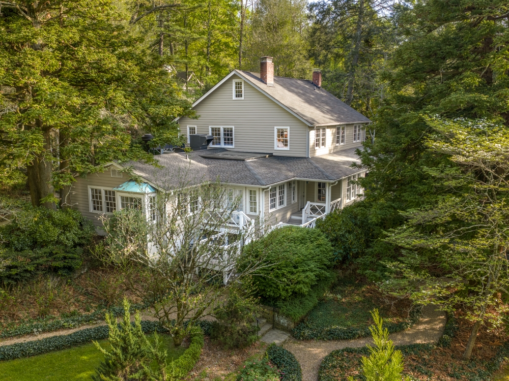 North-Carolina bed and breakfast inn for sale - Ivy Terrace Inn